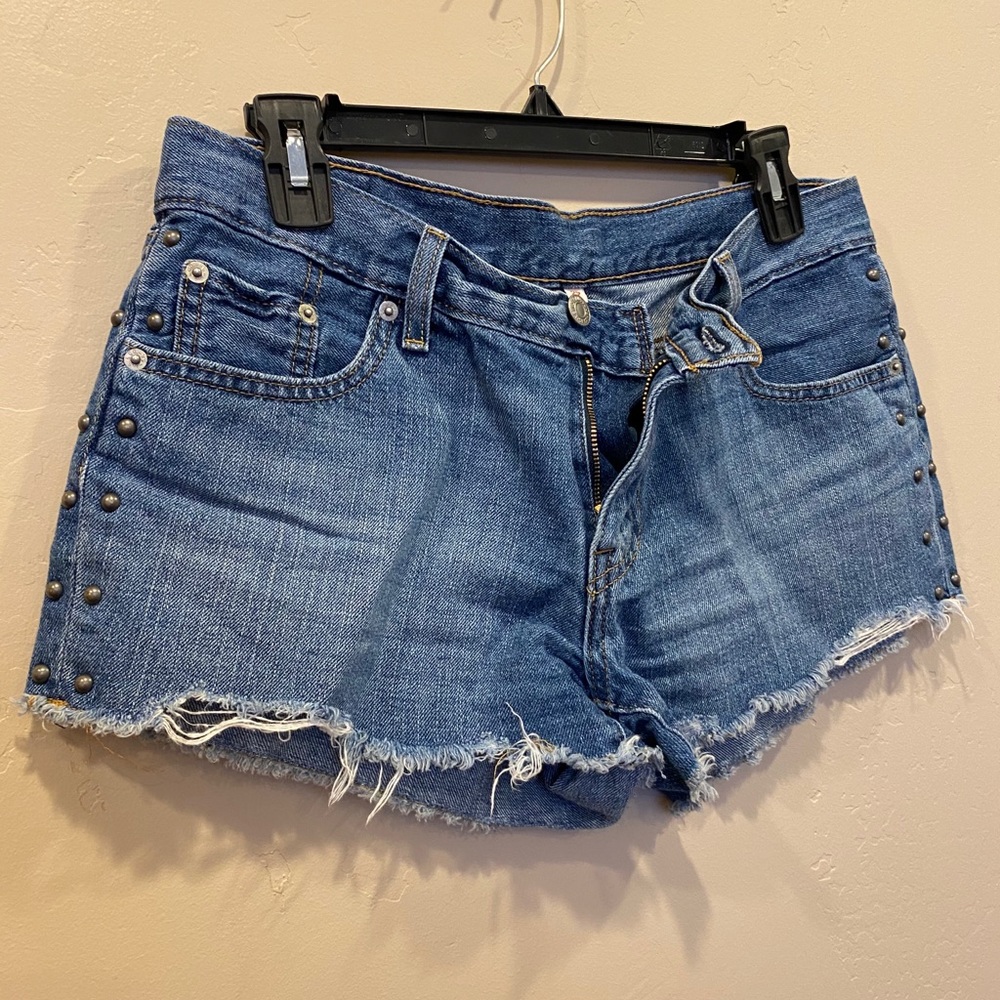 Levi’s denim shorts